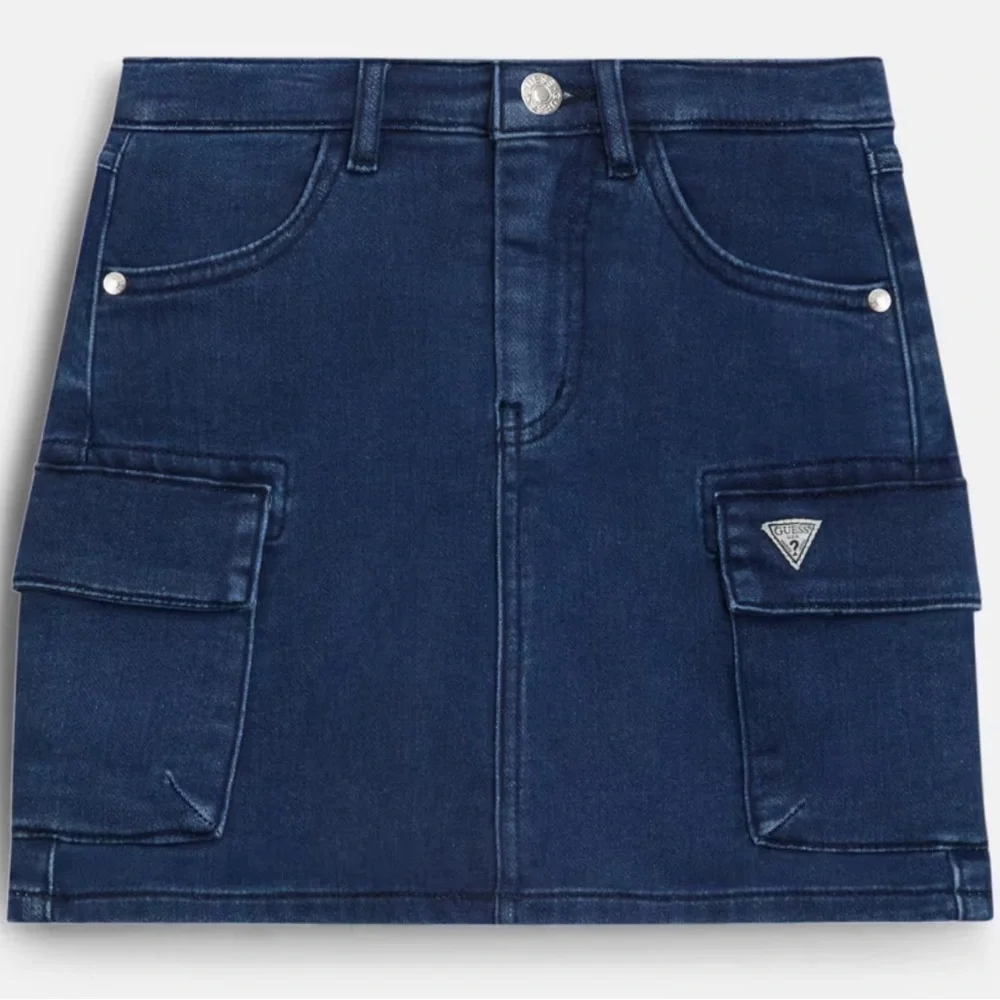 NWT GUESS Dark Blue Denim Cargo Mini Skirt, Girl’s Size 12